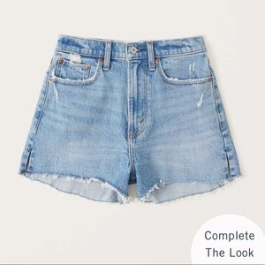 Abercrombie High Rise Mom Shorts Light Ripped Wash